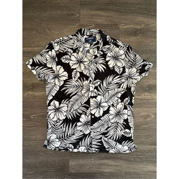 NWOT Chubbies Men’s The Visual Ferner Black & White Rayon Sunday Shirt Medium - Picture 2 of 6